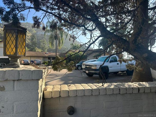 9902 Heavenly Way, La Mesa, CA 91941