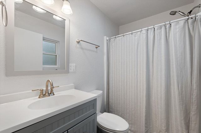 1660 Ashby Road, Shasta Lake, CA 96019