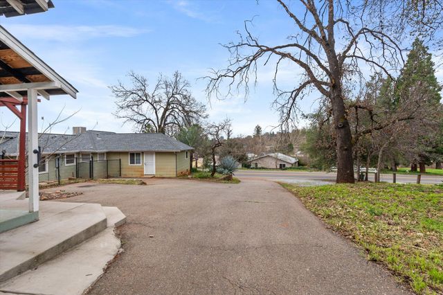 1660 Ashby Road, Shasta Lake, CA 96019