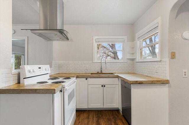 1660 Ashby Road, Shasta Lake, CA 96019