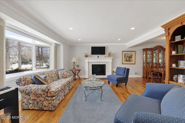 31 Bunker Hill Drive, Manalapan, NJ 07726