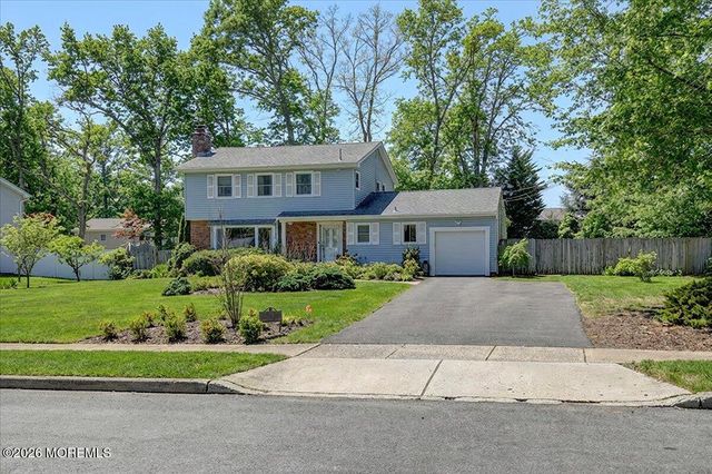 31 Bunker Hill Drive, Manalapan, NJ 07726