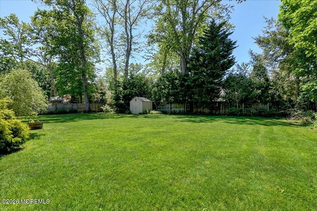 31 Bunker Hill Drive, Manalapan, NJ 07726