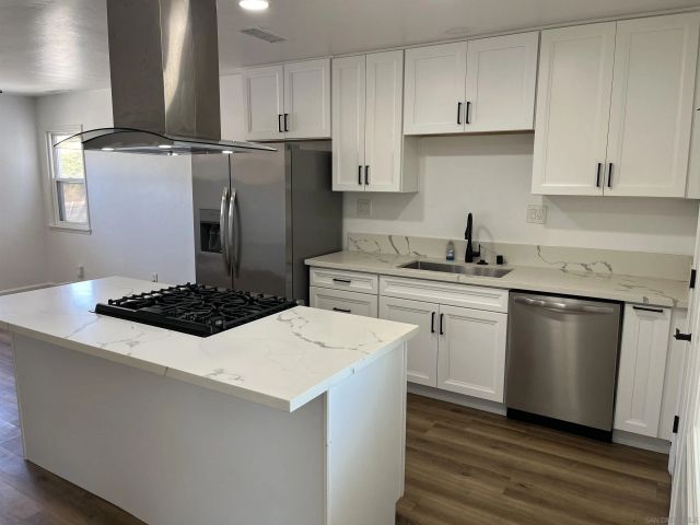 5375 Churchward, San Diego, CA 92114