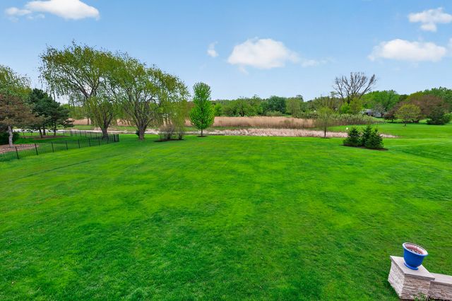5N145 Prairie Rose Drive, St. Charles, IL 60175