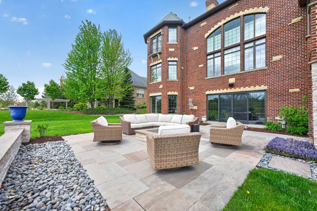 5N145 Prairie Rose Drive, St. Charles, IL 60175
