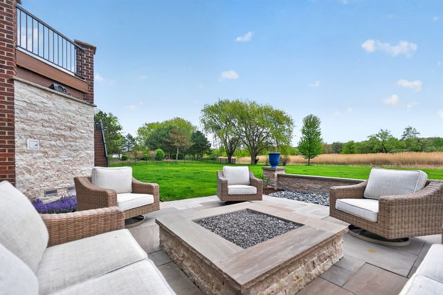 5N145 Prairie Rose Drive, St. Charles, IL 60175