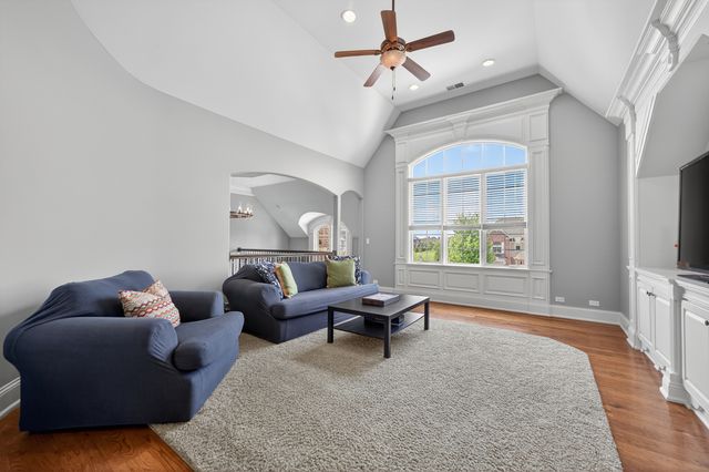 5N145 Prairie Rose Drive, St. Charles, IL 60175