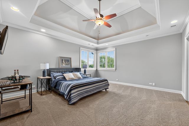 5N145 Prairie Rose Drive, St. Charles, IL 60175