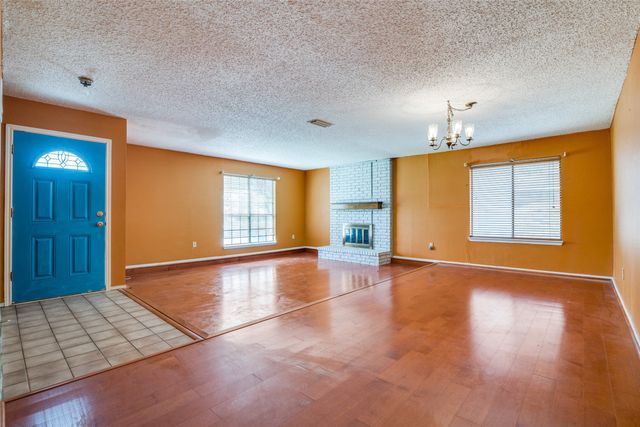4012 Shackelford Drive, Mesquite, TX 75150