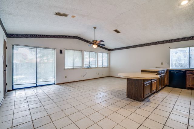 4012 Shackelford Drive, Mesquite, TX 75150