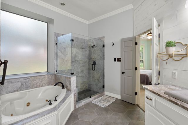 3005 Enchanted Oaks Circle, Corinth, TX 76210