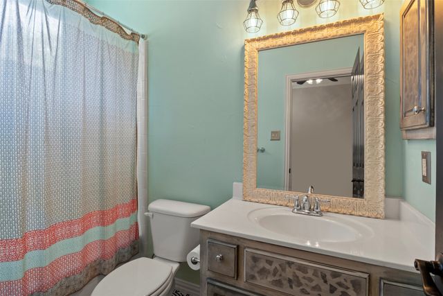 3005 Enchanted Oaks Circle, Corinth, TX 76210