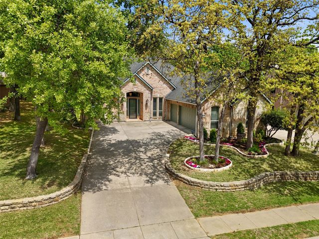 3005 Enchanted Oaks Circle, Corinth, TX 76210