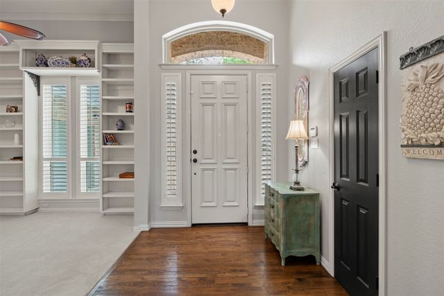 3005 Enchanted Oaks Circle, Corinth, TX 76210