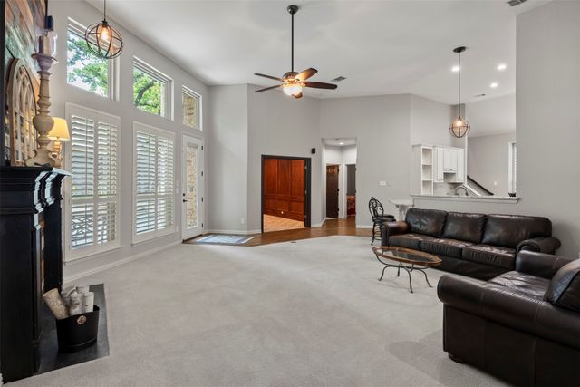 3005 Enchanted Oaks Circle, Corinth, TX 76210