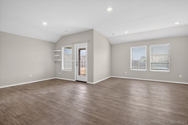 2004 Harriman Court, Bartlesville, OK 74006