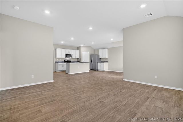 2004 Harriman Court, Bartlesville, OK 74006