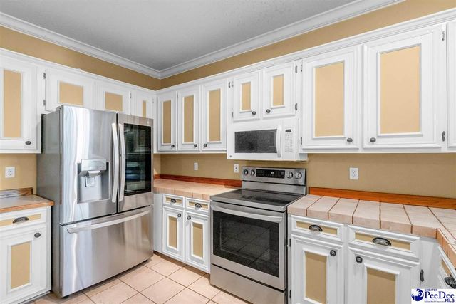 225 Hawthorne Lane, Cheraw, SC 29520