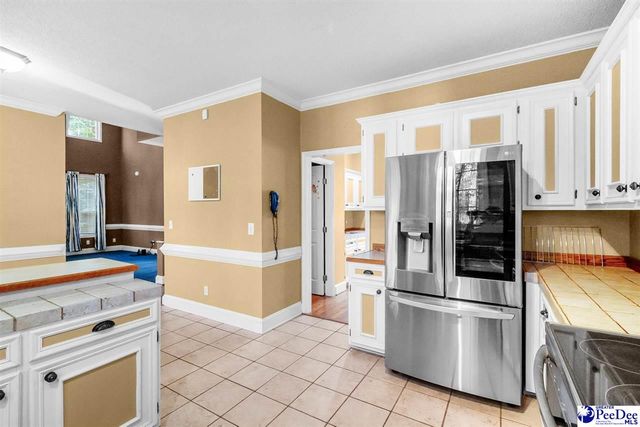 225 Hawthorne Lane, Cheraw, SC 29520