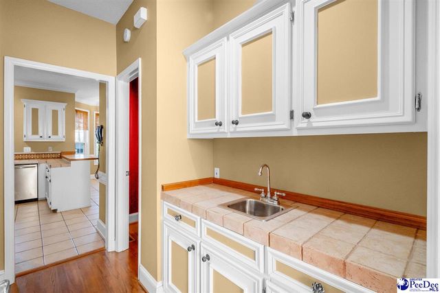 225 Hawthorne Lane, Cheraw, SC 29520