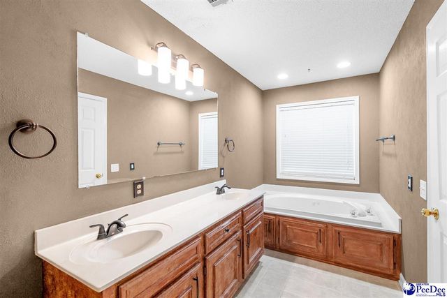 225 Hawthorne Lane, Cheraw, SC 29520