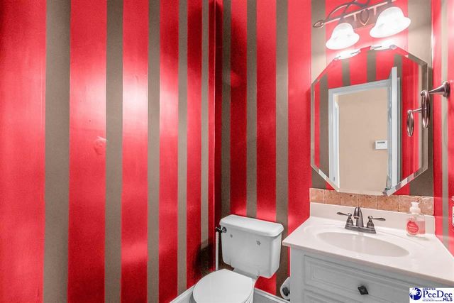 225 Hawthorne Lane, Cheraw, SC 29520