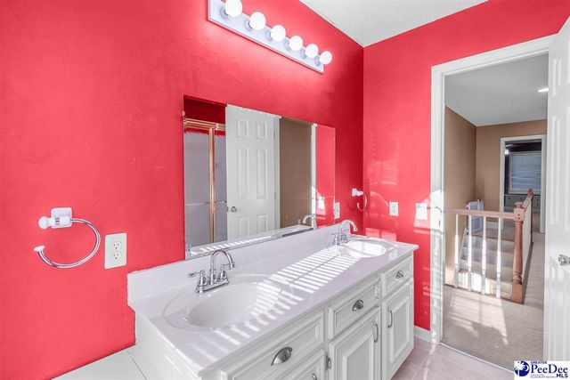 225 Hawthorne Lane, Cheraw, SC 29520