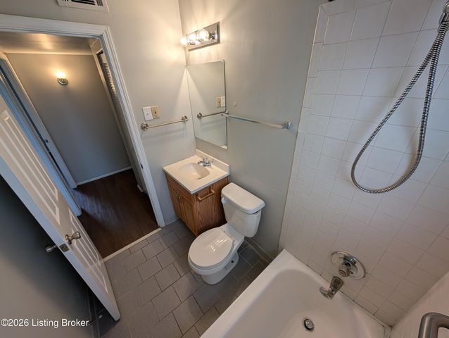 8602 Gary Way, Louisville, KY 40118