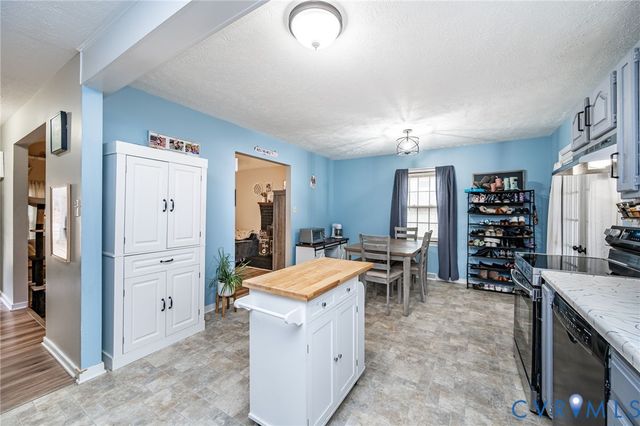 12190 Pinyon Ln, Ruther Glen, VA 22546