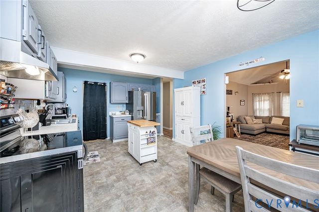 12190 Pinyon Ln, Ruther Glen, VA 22546