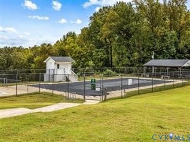 12190 Pinyon Ln, Ruther Glen, VA 22546