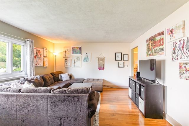 1994 East St, Pittsfield, MA 01201