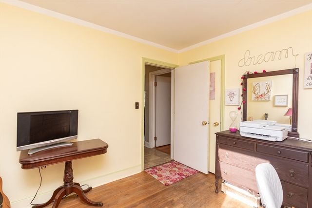 1994 East St, Pittsfield, MA 01201
