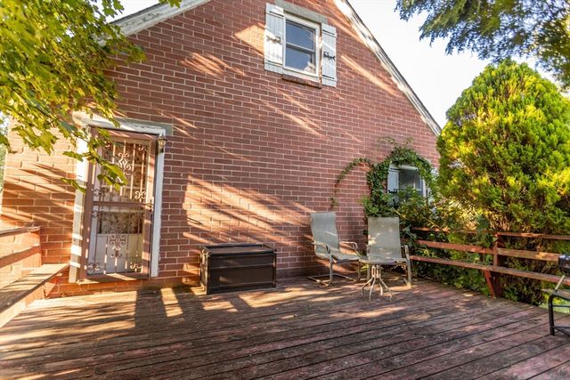 1994 East St, Pittsfield, MA 01201