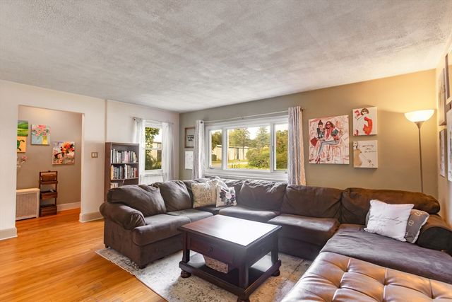 1994 East St, Pittsfield, MA 01201