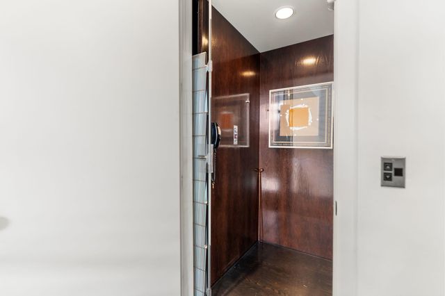 2409 Maconda Lane, Houston, TX 77027