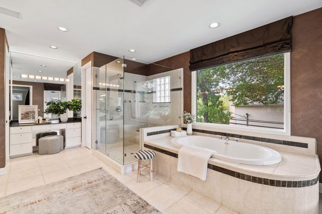 2409 Maconda Lane, Houston, TX 77027