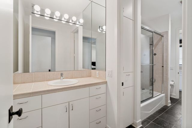 2409 Maconda Lane, Houston, TX 77027