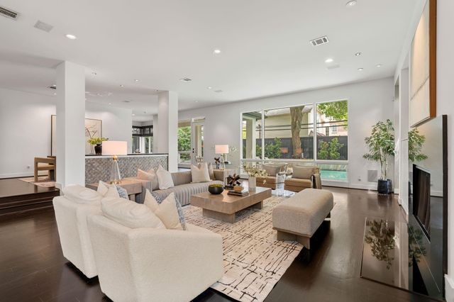 2409 Maconda Lane, Houston, TX 77027