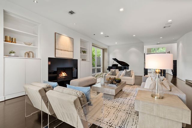 2409 Maconda Lane, Houston, TX 77027