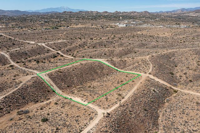 133 Elata Avenue, Yucca Valley, CA 92284