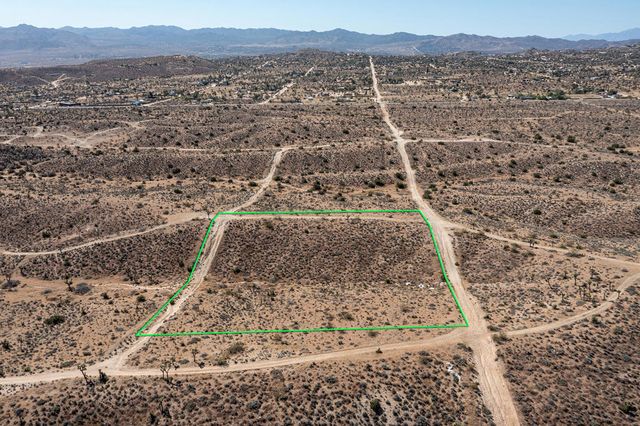133 Elata Avenue, Yucca Valley, CA 92284