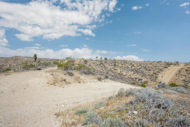 133 Elata Avenue, Yucca Valley, CA 92284