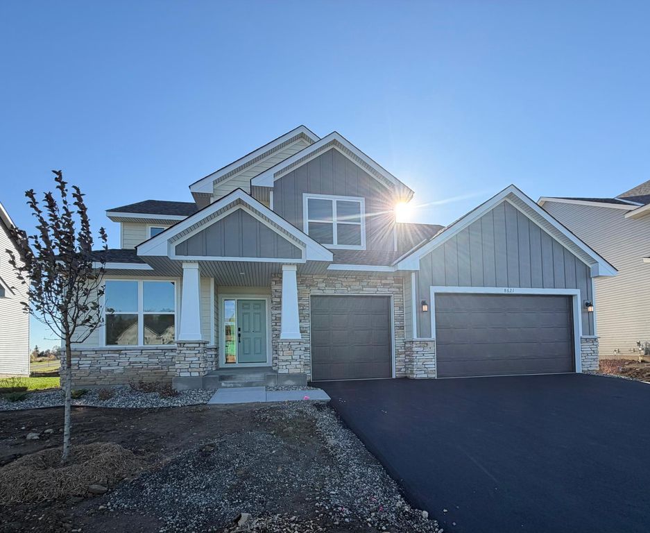 8621 Periwinkle Boulevard, Woodbury, MN 55129 — exterior