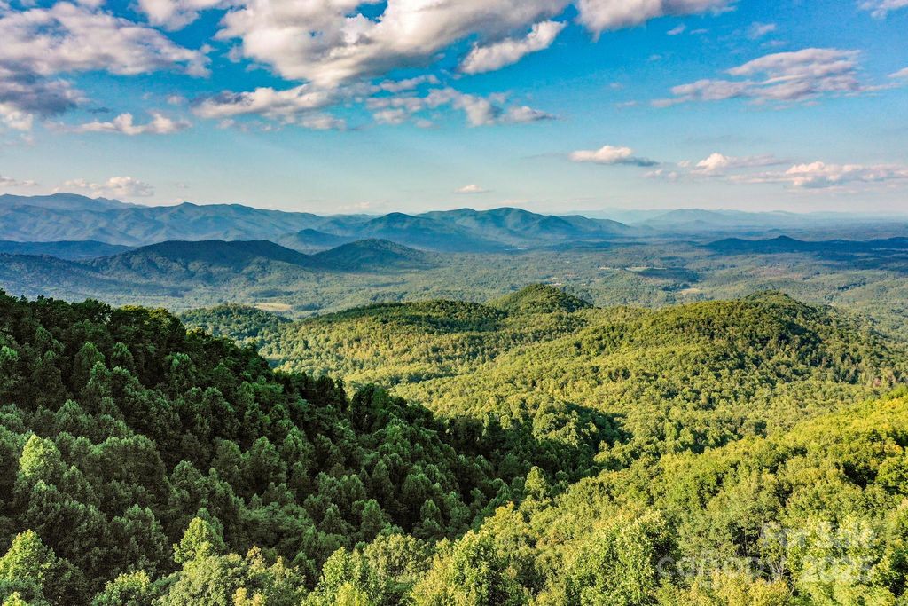9999 Cliffledge Trail, Black Mountain, NC 28711