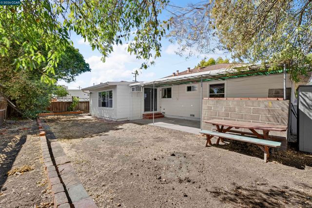 105 W 15Th St, Antioch, CA 94509