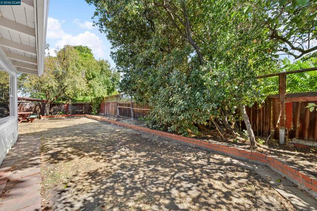 105 W 15Th St, Antioch, CA 94509