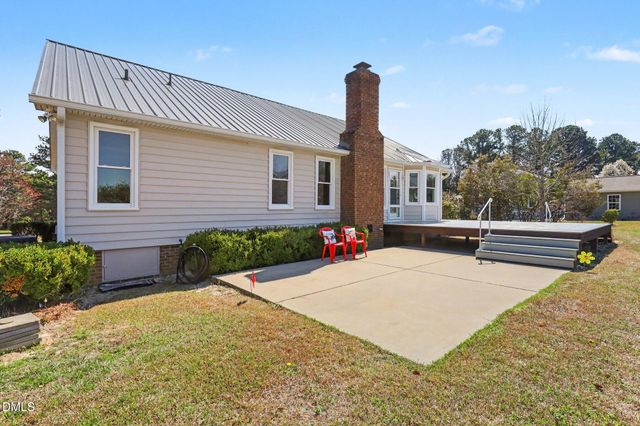 2004 Little Pond Place, Willow Spring, NC 27592