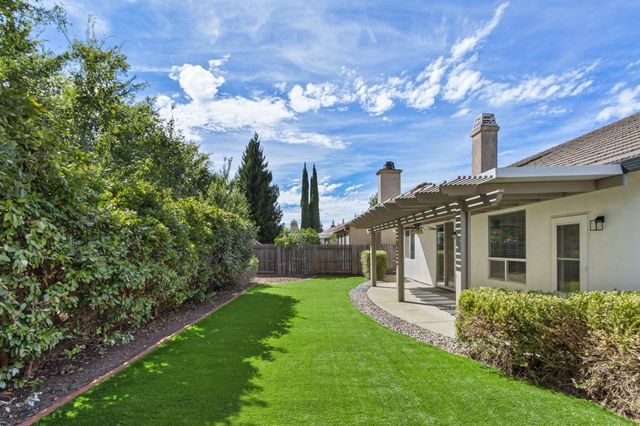 1992 San Carlos Cir, Roseville, CA 95747